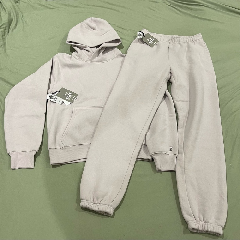 NWT Aritzia TNA Cozy Fleece Perfect BF Hoodie And Sweatpants Set Gray Lilac - XS